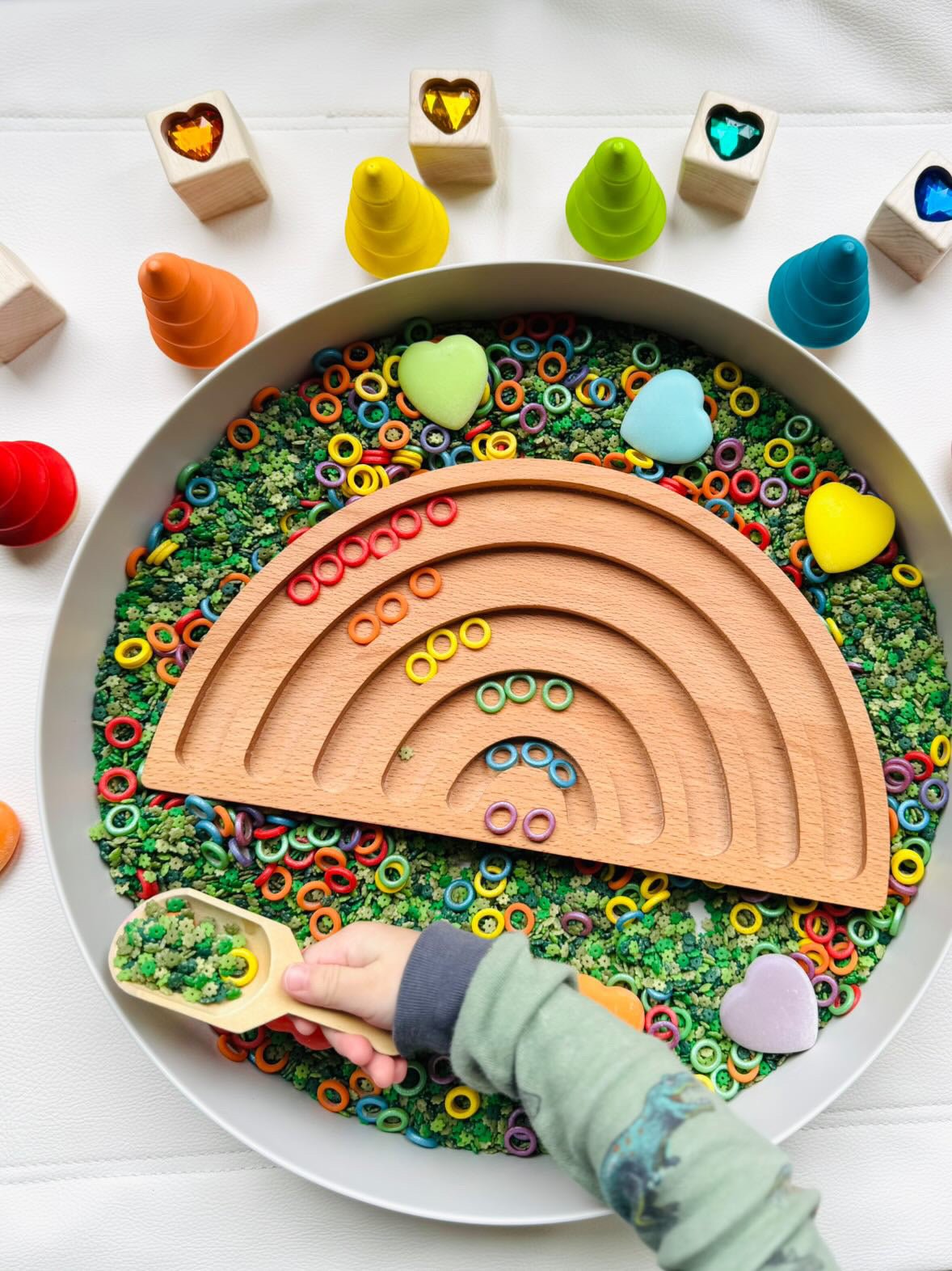 Ring Around the Rainbow Sensory Bin Filler - Insight Family Market